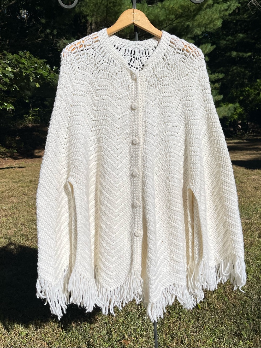 70s Handmade Knit Fringe Button-Up Cape Poncho Retro Cottagecore Grandma